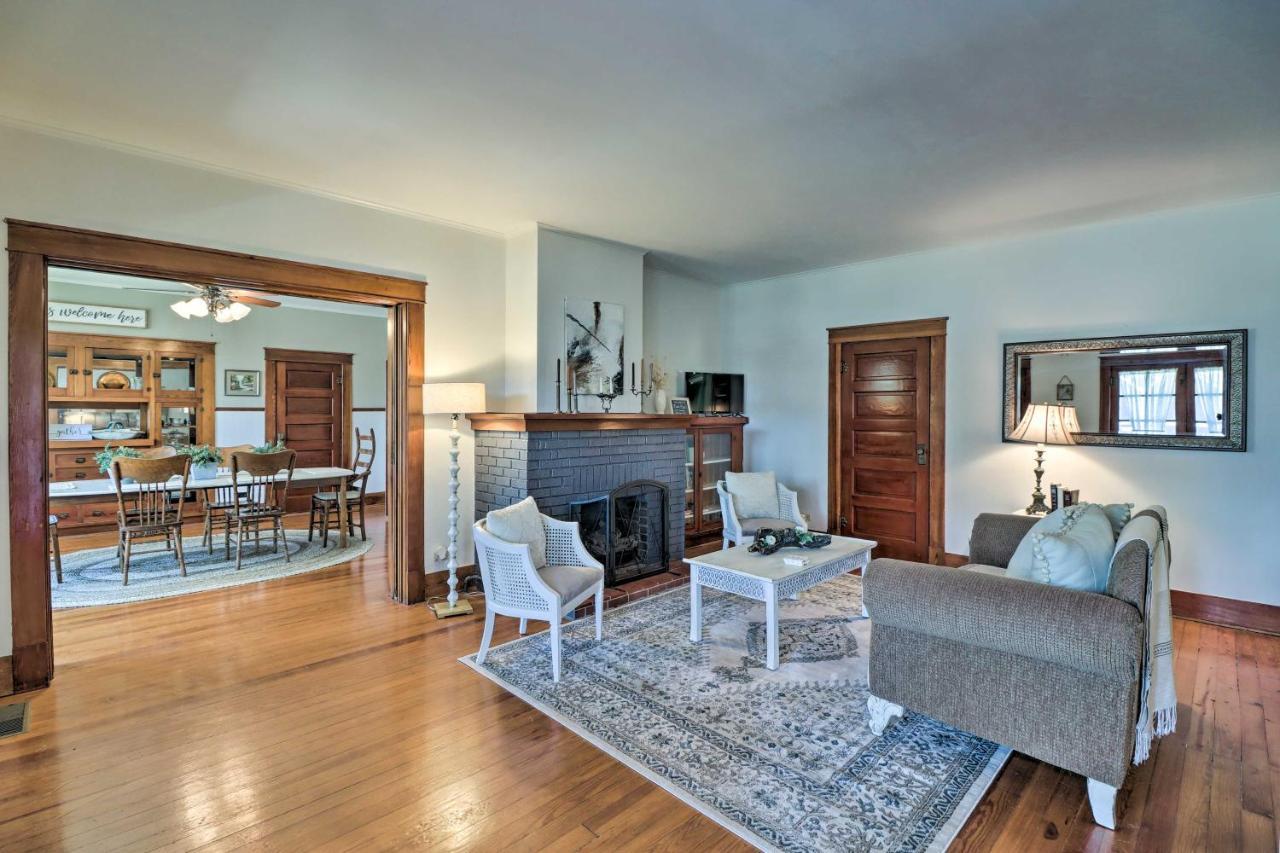 Historic Mountain Home Haven With Large Yard! Bagian luar foto
