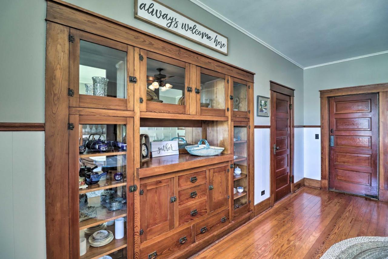 Historic Mountain Home Haven With Large Yard! Bagian luar foto