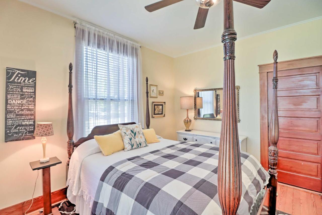 Historic Mountain Home Haven With Large Yard! Bagian luar foto