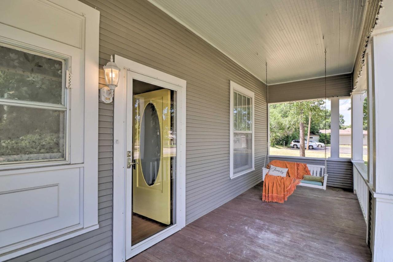 Historic Mountain Home Haven With Large Yard! Bagian luar foto