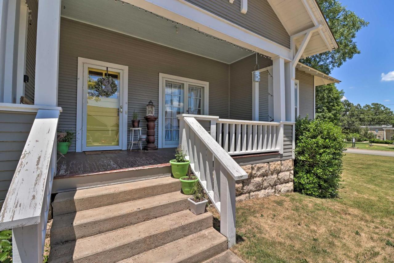 Historic Mountain Home Haven With Large Yard! Bagian luar foto